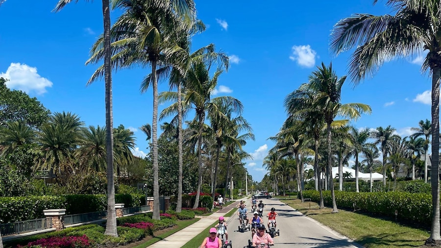 Naples Florida: Downtown Electric Trike Tour - Family Fun