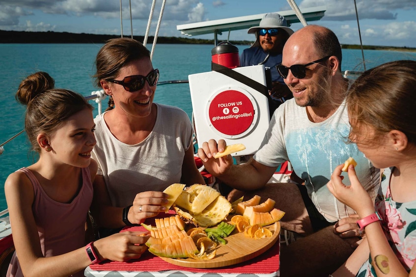 Picture 11 for Activity Bacalar: Private Sailing Trip with Guacamole and Drinks