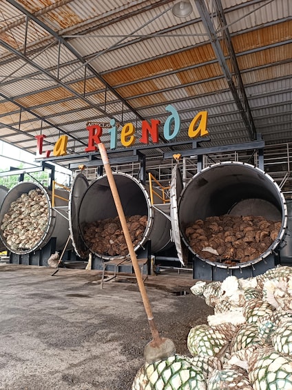 Picture 1 for Activity Get on Chile: know everything about tequila in "La Rienda"
