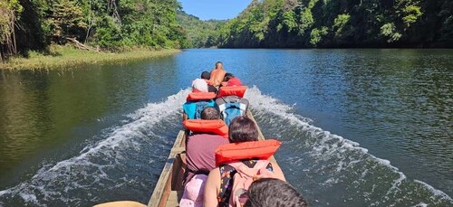 Panana City : Tribu Embera et baignade dans la rivière avec déjeuner