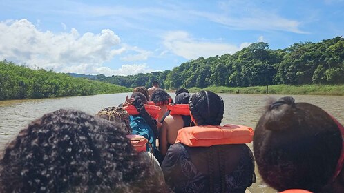 Embera Tribe Panama, Waterfall Splash with Lunch & Fruits