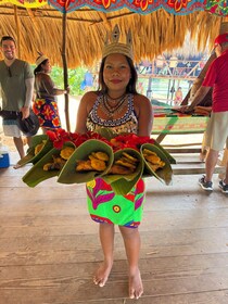 Panamá: Tour de la Tribu Embera con Almuerzo y Frutas