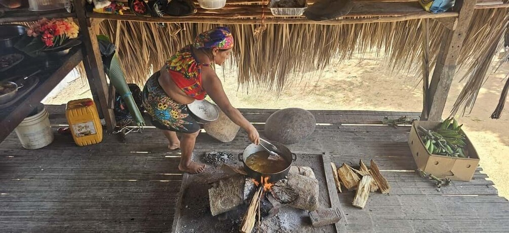Picture 10 for Activity Panama City: Safe Embera Tribe Experience with Lunch & Fruit