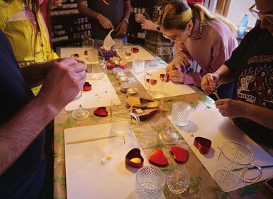 Bucharest: Soya candle pouring workshop in city centre