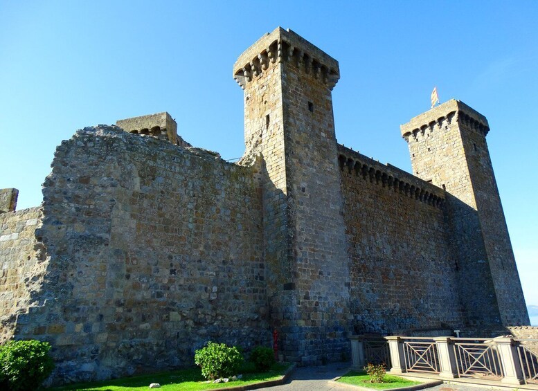 Bolsena private tour: breathtaking lake views