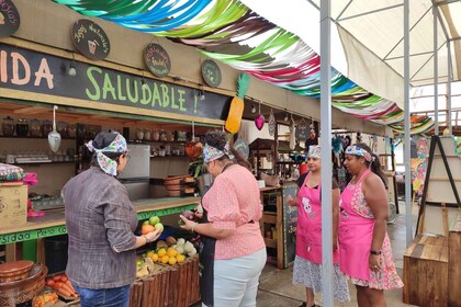 聖荷西鎮：烹飪課、墨西哥肉餡捲餅和 antojitos