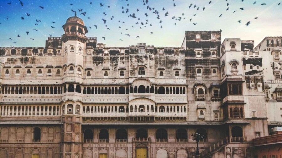 Bikaner Full Day Sightseeing with Junagarh Fort & Temples