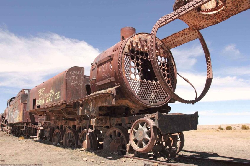 Picture 7 for Activity From Uyuni | Tour Uyuni Salt Flat & Train Cemetery Full day