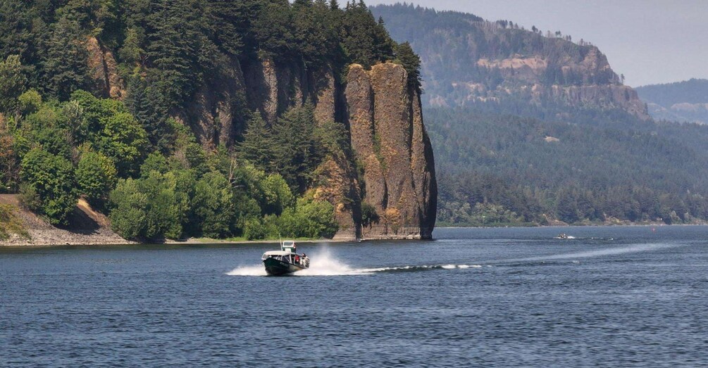 Picture 10 for Activity From Portland: 7 Wonders of the Gorge Jetboat Cruise