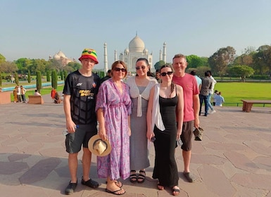 Agra: Skip-the-Line Taj Mahal & Agra Fort Private Tour