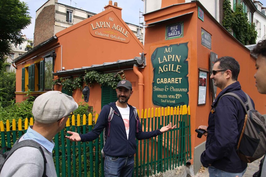 Picture 3 for Activity Paris: Montmartre Culture and Local Pastries Walking Tour