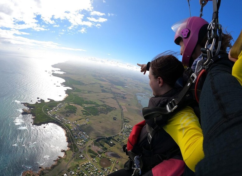 Picture 1 for Activity Great Ocean Road: Skydive over the Twelve Apostles
