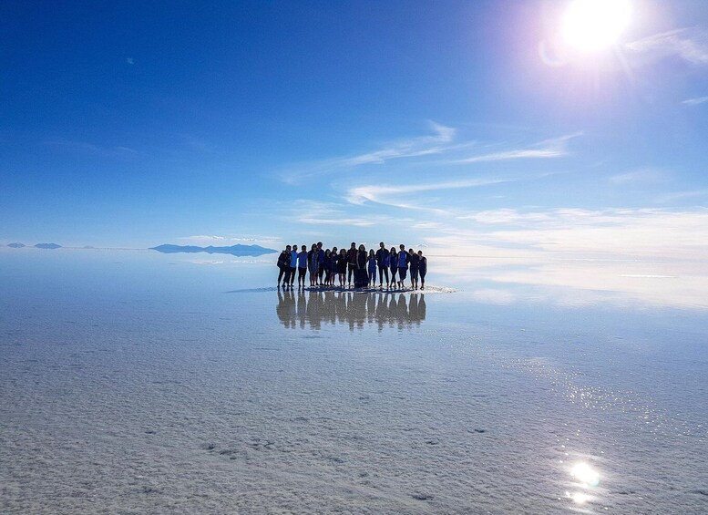 From La Paz: 5-Day Uyuni and Red Lagoon Tour with Bus Ride