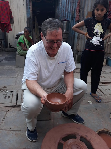 Picture 3 for Activity Kumbharwada: The Potter Community of Dharavi