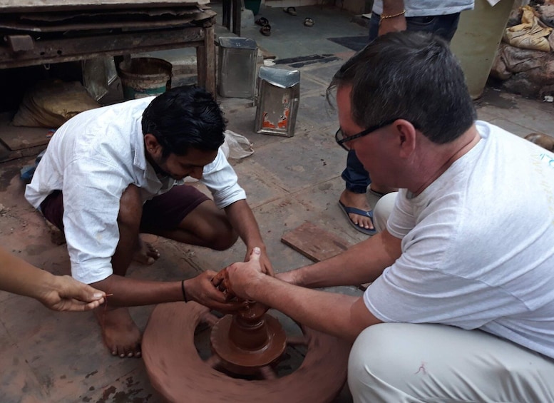 Picture 2 for Activity Kumbharwada: The Potter Community of Dharavi