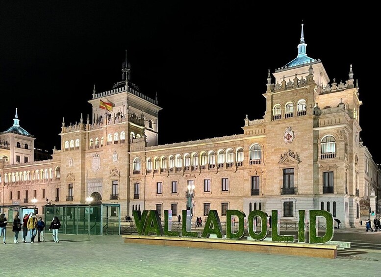 Valladolid: Private 'Rivers of Light' Route Walking Tour