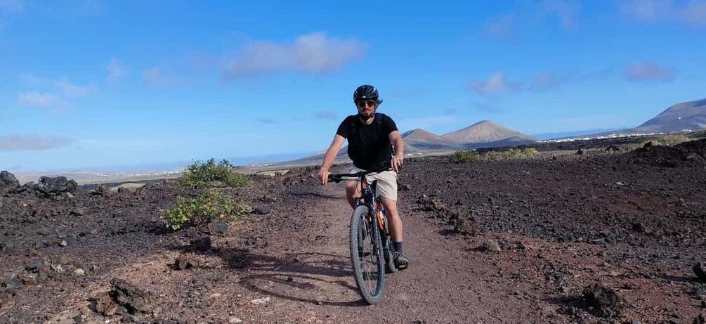 Picture 10 for Activity Lanzarote: Guided ebike tours around the volcanoes