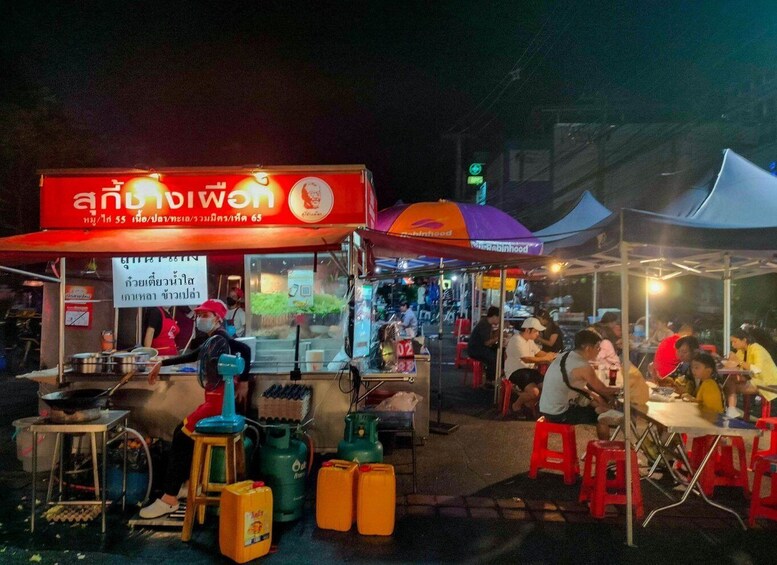 Picture 9 for Activity Chiang Mai: Chiang Mai Bar Hopping Guided Night Tour
