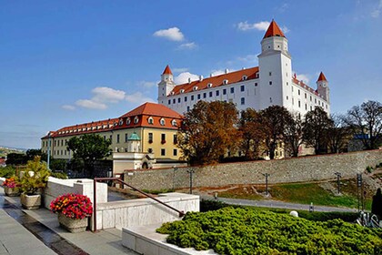 Vecinos de Bratislava: tour de un día desde Budapest