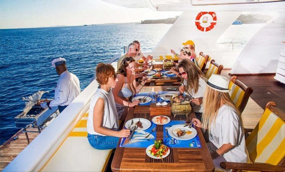 Picture 11 for Activity Cairo: Premium Yacht Cruise & lunch with optional pickup