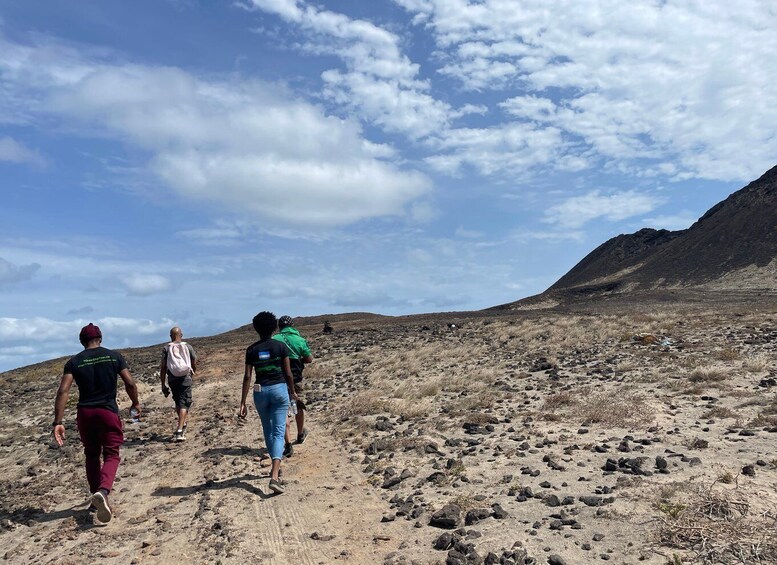 Picture 1 for Activity Hike Volcano Viana