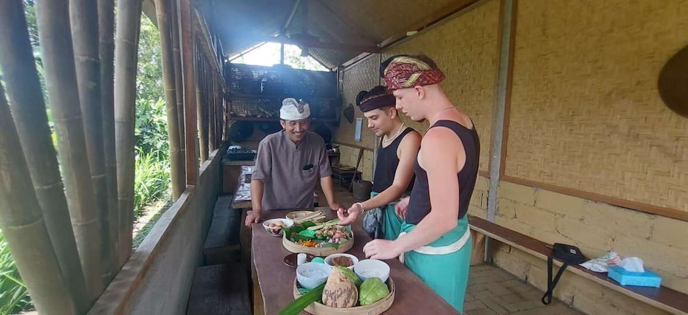 Picture 7 for Activity Munduk : Jungle Trekking,Canoeing & Balinese Cooking class
