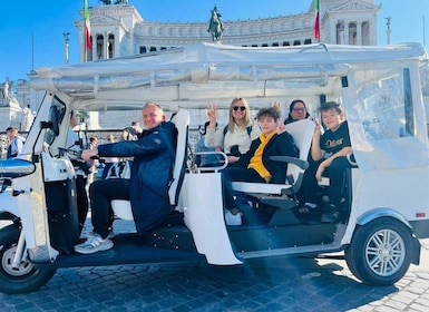 Rooma: Tuk-tuk 3 tunnin opastettu kierros kaupungin keskustassa.