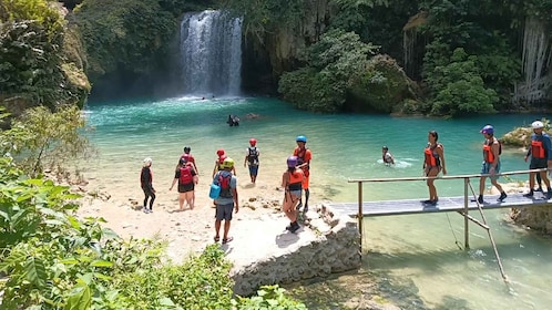 Cebu: Osmena Peak Hike & Fun Badian Kawasan Canyoneering