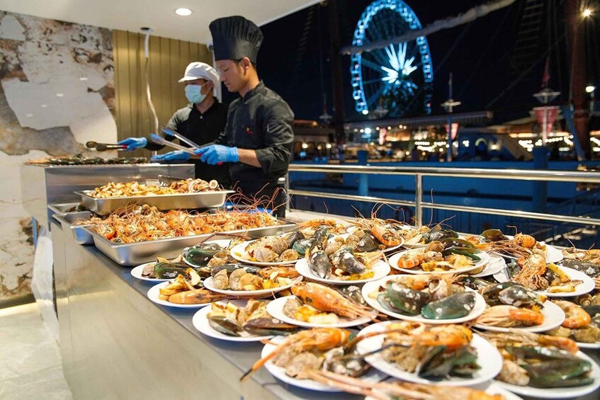 Picture 36 for Activity Bangkok: The Planet Dinner Cruise