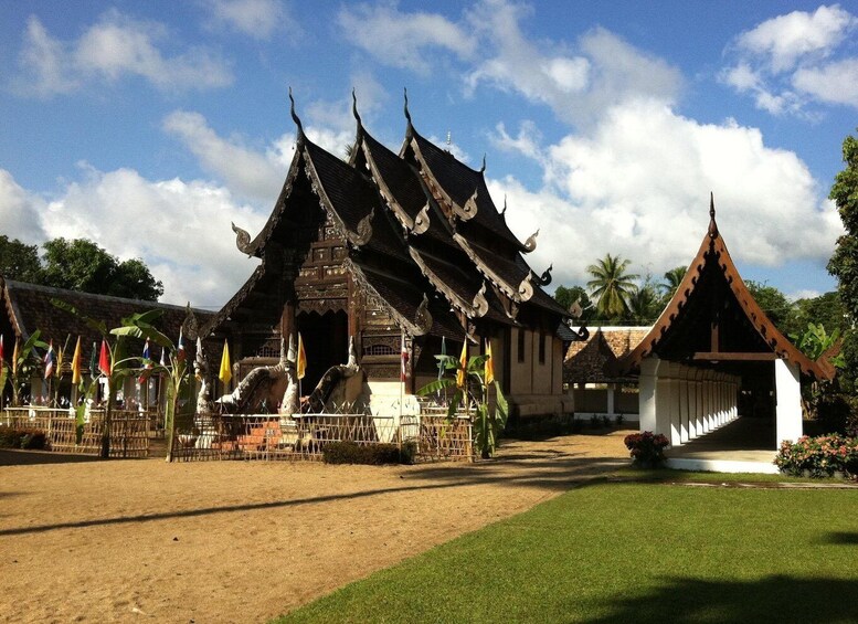 Picture 2 for Activity Chiangmai : Rainbow Cave , Unseen Canyon and Lanna temple