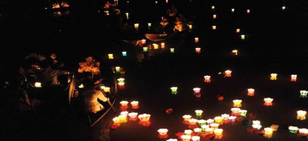 Picture 3 for Activity Night Boat Trip and Floating Lantern on Hoai River Hoi An