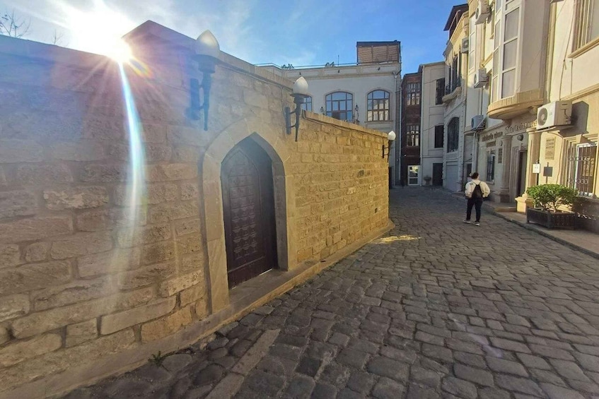 Picture 11 for Activity Baku Old City Tour by Heritage Travel