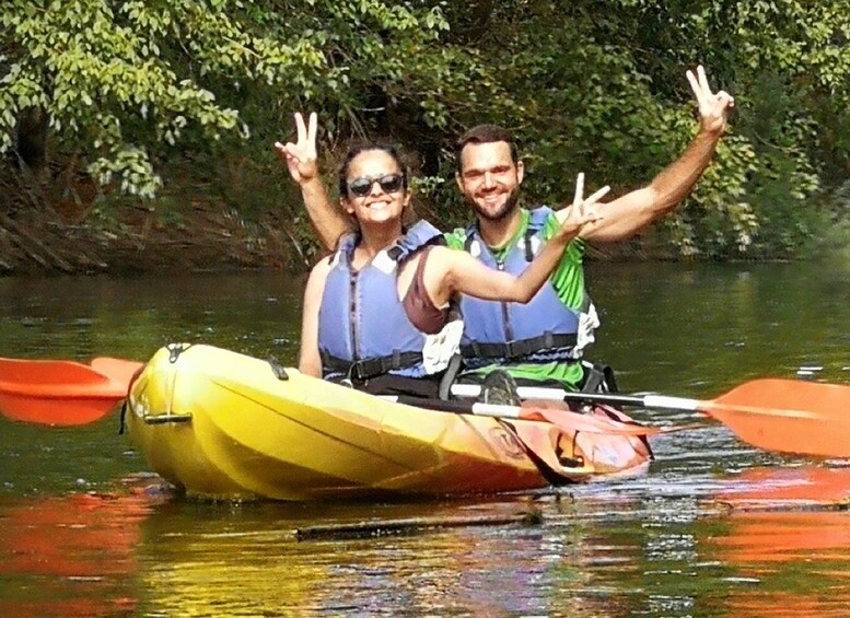 Tarragona: Ebro River Guided Kayaking Tour to Miravet