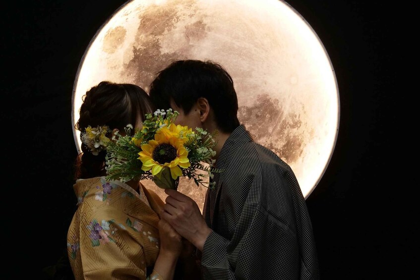 Picture 3 for Activity Kanazawa: Selfie Photo Experience with Rental Kimono - Moon