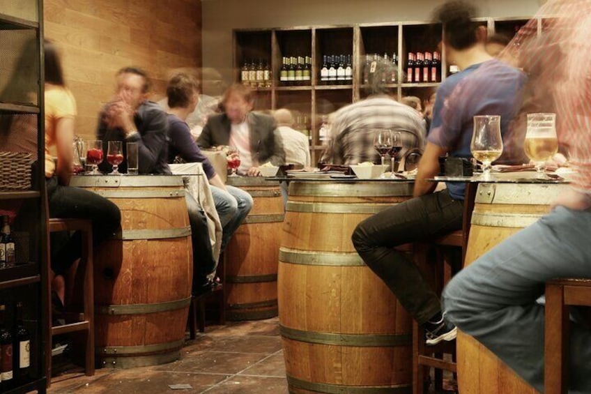 Private Walking Tour in Santiago with Beer or Wine