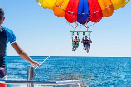 Boracay Island Hopping +Parasailing (SharedTour)