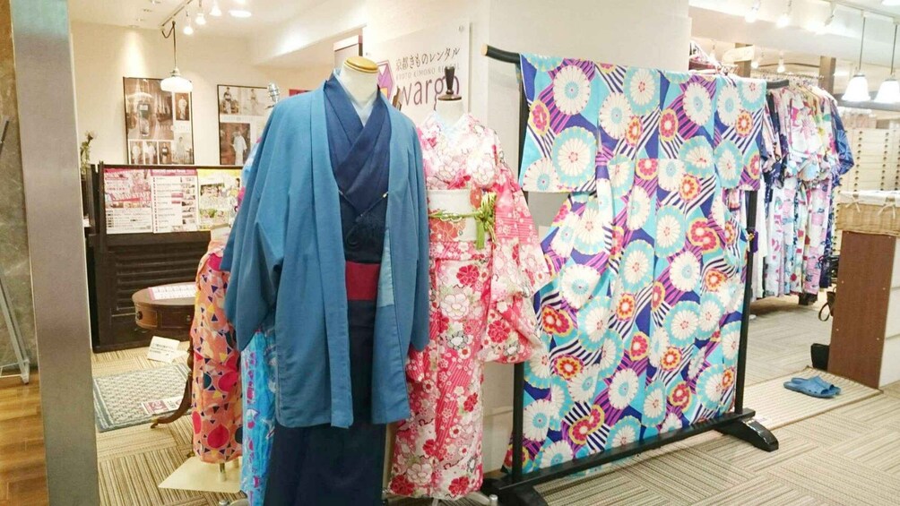 Picture 17 for Activity Osaka: Kimono Rental Traditional Experience at WARGO