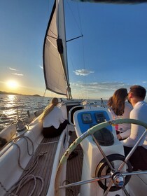 Zadar: Private Sunset Sailing Tour in Zadar Archipelago