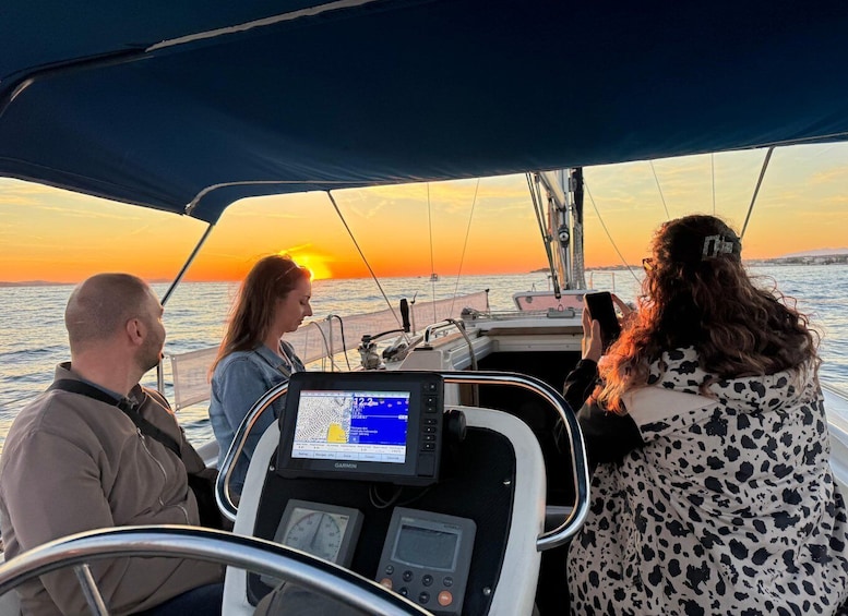 Zadar: Private Sunset Sailing Tour in Zadar Archipelago