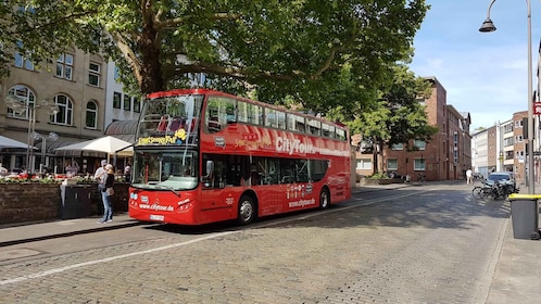 Köln: 24 timers Hop-On Hop-Off Sightseeing-bussbillett