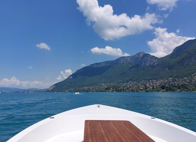 Picture 3 for Activity Veyrier-du-Lac: Electric Boat Rental Without License