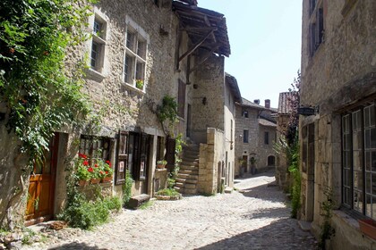 Pérouges: Private Guided Tour of the Medieval Village