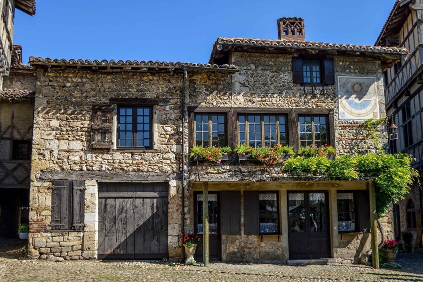 Picture 3 for Activity Pérouges : Medieval Village Private Guided Tour