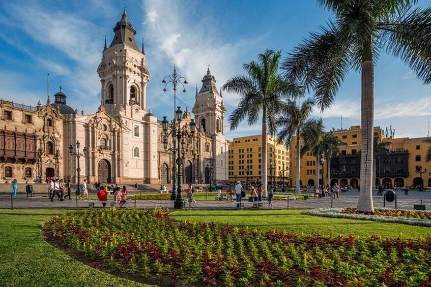 Picture 3 for Activity Lima: Panoramic Sightseeing Bus, Walking, and Catacombs Tour