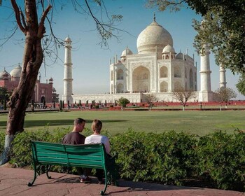 From Jaipur: Private Guided Taj Mahal & Agra Fort Day Trip