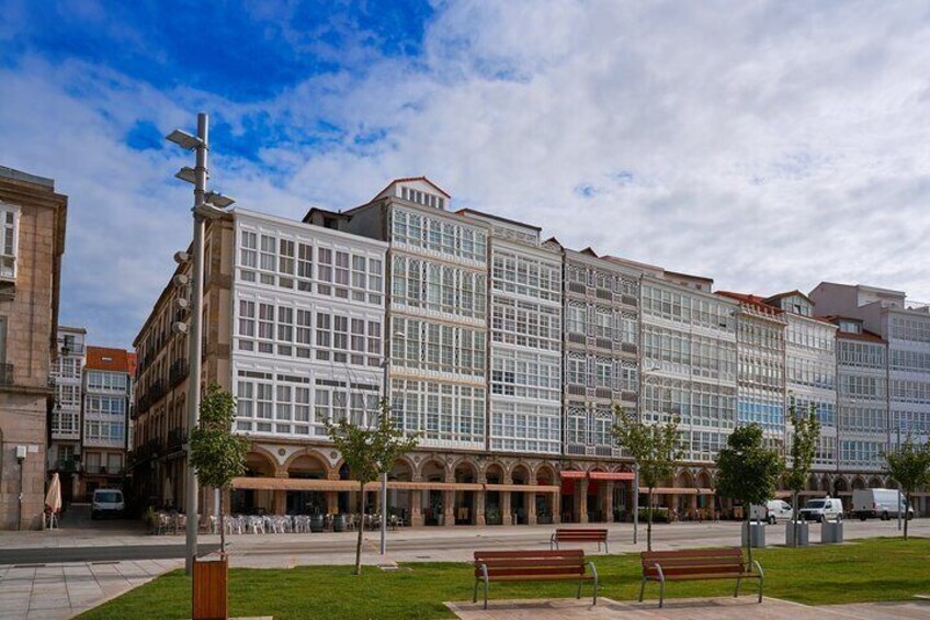 Historical and Cultural Walking Tour around Coruña