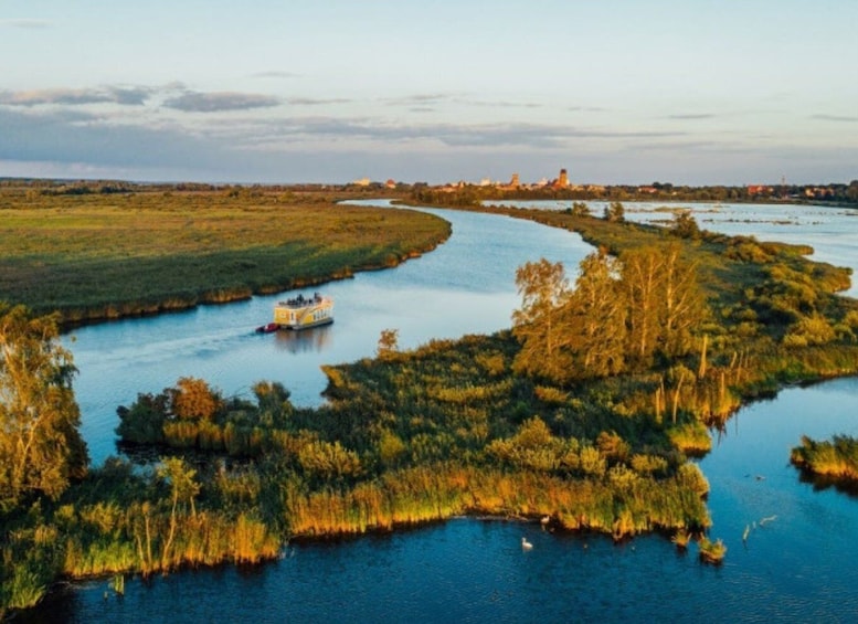 Anklam: Evening Wildlife Boat Tour with Naturalist Guide