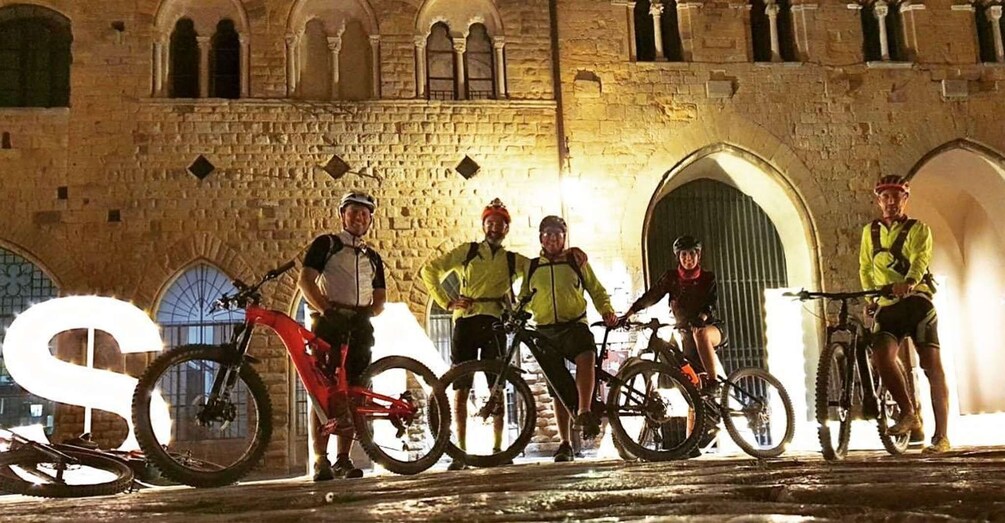 Picture 8 for Activity Volterra - Archeotour by e-bike with tasting