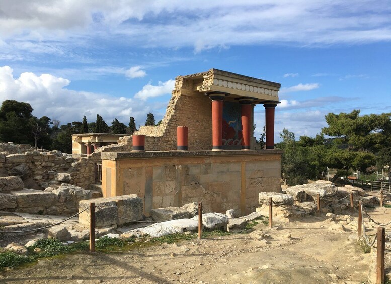 Picture 4 for Activity Knossos Palace Skip-the-Line Guided Tour with max. 8 People