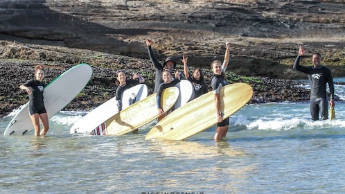 Surf lessons with local instructors in Copacabana/ipanema!